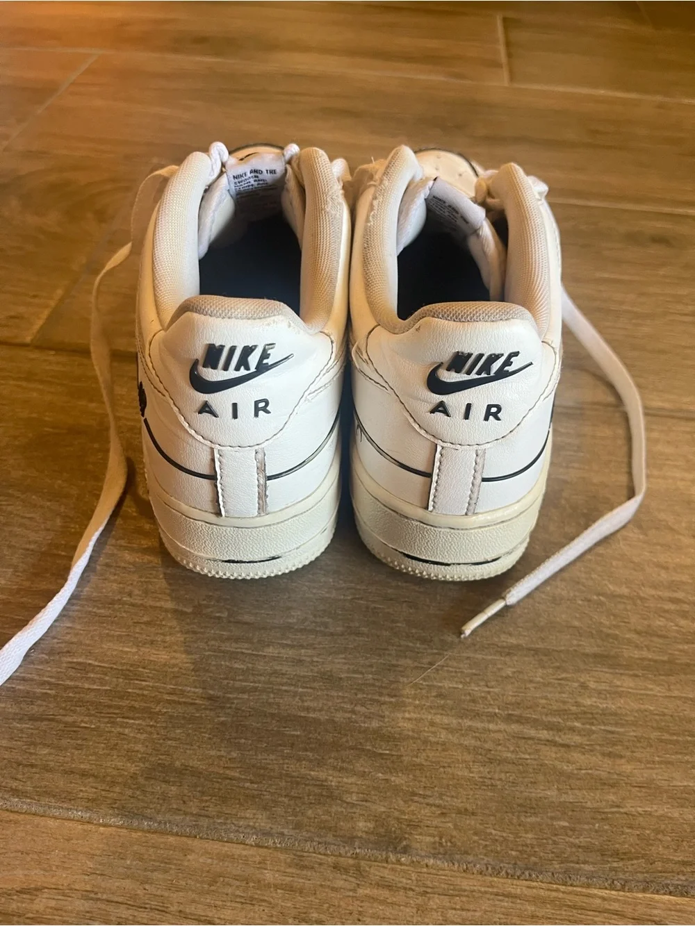 Nike Kids White/Cream Low-Top Sneakers